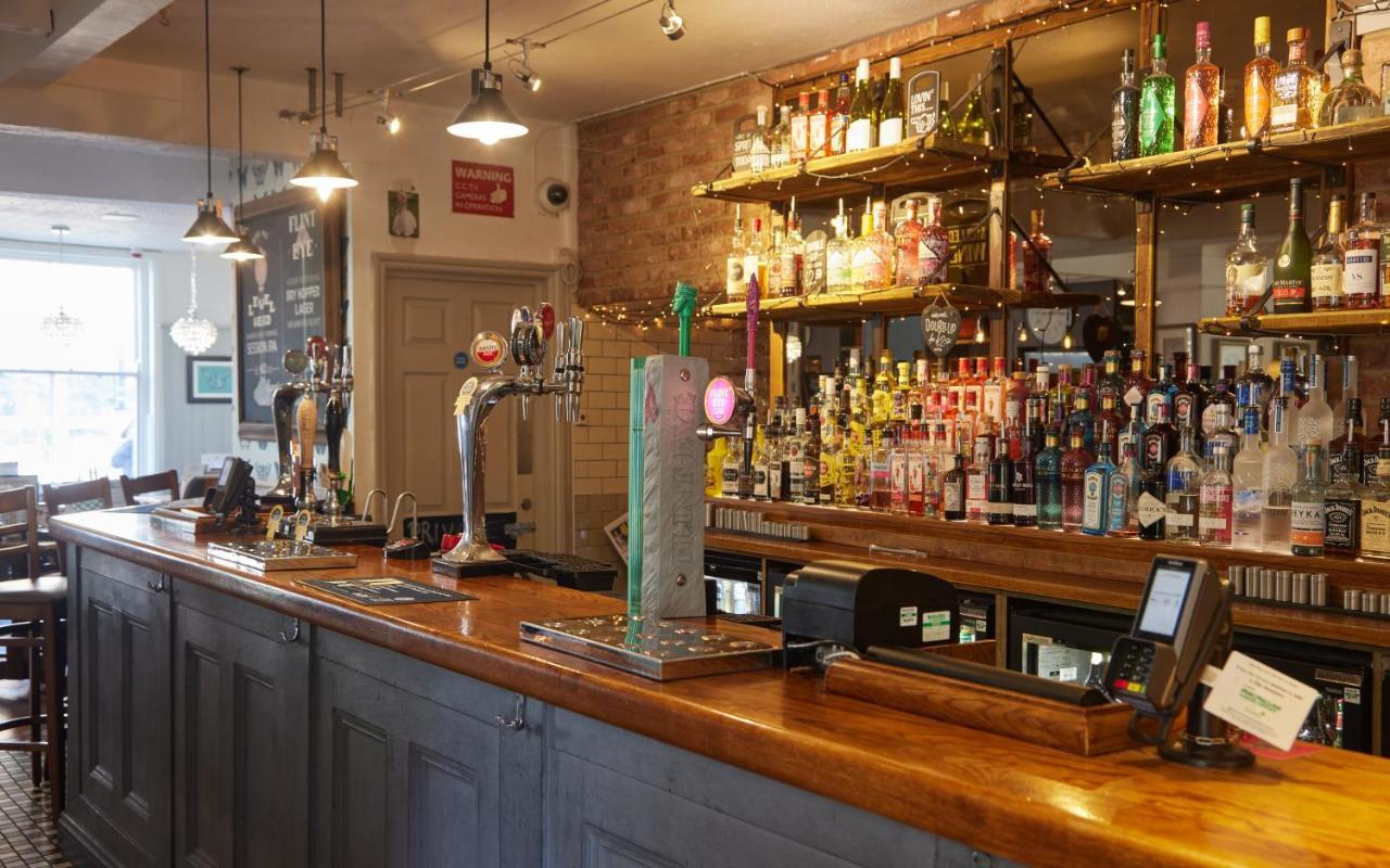 Trents By Greene King Inns Chichester Esterno foto