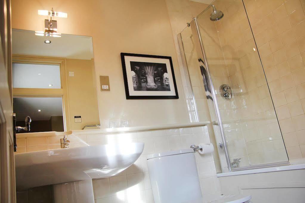 Trents By Greene King Inns Chichester Esterno foto